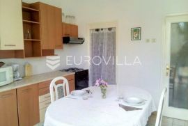 Istra, Novigrad, stan na atraktivnoj lokaciji 75 m2 u blizini mora, Novigrad, Daire