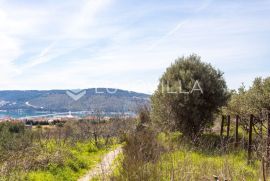 Trogir, Krban, građevinsko zemljište s pogledom na more, Trogir, Terrain