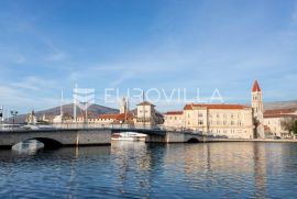 Trogir, Krban, građevinsko zemljište s pogledom na more, Trogir, Terrain