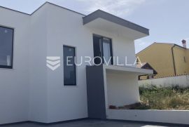 Istra, Zartinj, atraktivna vila 220m2 sa bazenom novogradnja, Raša, بيت