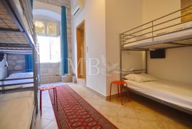 Stan cca 93 m2 | Uhodan posao turističkog iznajmljivanja | Atraktivna lokacija | Dubrovnik, Dubrovnik, Flat