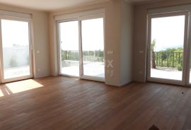 ŠMRIKA- moderna villa 157m2 s panoramskim pogledom na more i s bazenom + okoliš 325m2, Kraljevica, Дом