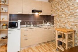 Crikvenica,Dramalj - Kuća sa 7 apartmana, Crikvenica, Haus