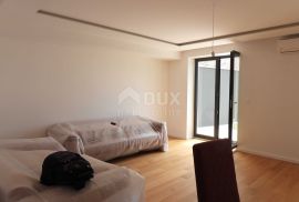 OPATIJA- stan u novogradnji 143m2 s pogledom na more+ okućnica 57m2- APARTMAN 3, Opatija, Διαμέρισμα