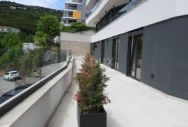 OPATIJA- stan u novogradnji 143m2 s pogledom na more+ okućnica 57m2- APARTMAN 3, Opatija, Διαμέρισμα