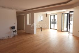 OPATIJA- stan u novogradnji 169m2 s pogledom na more + okućnica 75m2 - APARTMAN 4, Opatija, Flat