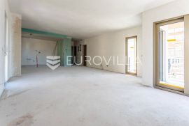 Split, novogradnja, luksuzan trosoban stan s pogledom na cijeli grad, Split, Apartamento