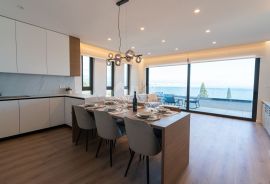 OPATIJA, CENTAR - stan 139m2 u novogradnji s vrtom, bazenom, garažom, pogled na more, centar Opatije, Opatija, Kвартира