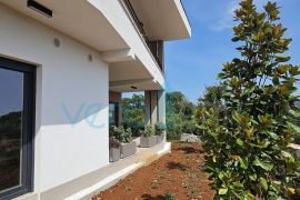 Krk grad, okolica, vila 200m2, bazen, otvoreni pogled, prodaja, Krk, Maison