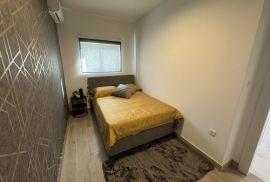 Predivan stan s bazenom nadomak mora, Vinkuran, Istra, Medulin, Apartamento