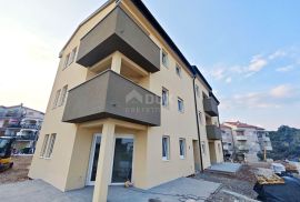 VIŠKOVO, MARINIĆI - 1S+DB u novogradnji s okućnicom!, Viškovo, Appartement