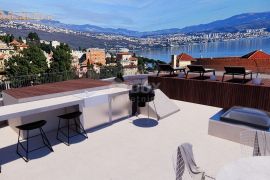 OPATIJA, CENTAR – luksuzan penthouse u centru Opatije, privatna pozicija i krovni bazen, samo 200m od mora, Opatija, Kвартира