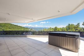 OPATIJA, raskošni penthouse s panoramskim pogledom na more (S3), Opatija, شقة