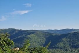 ISTRA, LIVADE (OKOLICA) - Kamene starine s panoramskim pogledom, Oprtalj, Ev