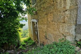 ISTRA, LIVADE (OKOLICA) - Kamene starine s panoramskim pogledom, Oprtalj, Ev