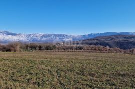 Istra, Labin, Pićan - Potpuna osama i prekrasan pogled!! Građevinsko zemljište 750m2 i poljoprivredno 692 m2, Labin, Zemljište