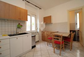 Rijeka, Bulevard, Stan na prvom katu vile, Rijeka, Appartement