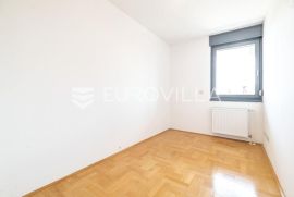 Zagreb, Rudeš, odličan i funkcionalan trosoban stan NKP 78,07 m2, Zagreb, Stan