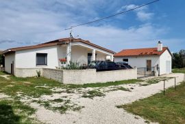 ISTRA, BARBAN - Nekretnina u blizini mora, Barban, Haus