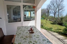 VEPRINAC, stan od 73 m2 s okućnicom od 200 m2, Opatija - Okolica, Appartamento