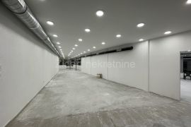 Čukarica - Žarkovo - Lokal 400 m2, Čukarica, Propiedad comercial