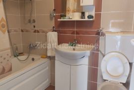 Novi grad, poslovno-stambeni objekat od 195m2, uknjižen, Zemun, Casa