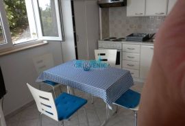 Dramalj apartman sa terasom i predivnim pogledom + parking, Crikvenica, Appartamento