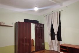 RIJEKA, CENTAR - raskošni 3-sobni stan+dnevni boravak, Rijeka, Apartamento