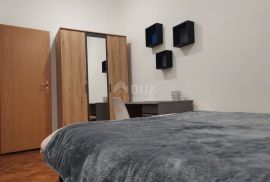 RIJEKA, CENTAR - raskošni 3-sobni stan+dnevni boravak, Rijeka, Apartamento