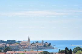 Stan Ekskluzivan stan s garažom u centru Poreča, Poreč, Kвартира