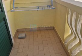 Prodaja apartman Biograd na Moru 40,40 m2, dva balkona, 80 m od mora, Biograd Na Moru, Flat