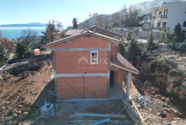 OPATIJA, LOVRAN, IKA - villa 230 m2 s panoramskim pogledom na more i bazenom + uređena okućnica 930 m2!!! PRILIKA!!!, Lovran, Ev