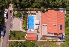 OTOK KRK, KRAS - OTOK KRK, KRAS - Komforna vila rustikalnog šarma, Dobrinj, House