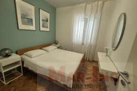 PRIVLAKA - kuća prvi red do mora!, Privlaka, Casa