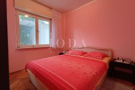 Dvosoban stan s okućnicom, Crikvenica, Appartement