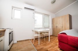 Ledine kod Akva Parka, stan 23m2 + 4m2 ostava, Novi Beograd, Flat