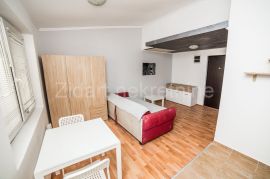 Ledine kod Akva Parka, stan 23m2 + 4m2 ostava, Novi Beograd, Kвартира