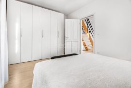 Novouređena kuća s 5 apartmana, Općina Medulin, Medulin, بيت