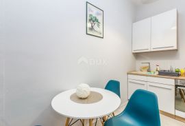 KRK, SOLINE - Dva apartmana u prizemlju s okućnicom, Dobrinj, Appartement