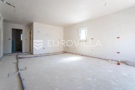 Makarska, moderan stan s terasom  NKP 72, 43 m2, Makarska, Appartement