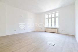 Zagreb, Gajeva odličan višesoban stan NKP 205 m2, balkon, Zagreb, Wohnung