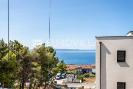 Makarska, dvosoban stan na trećem katu novogradnje  NKP 72, 43 m2, Makarska, Appartement