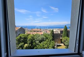 RIJEKA, BULEVARD - prostrani 2-sobni stan s pogledom na more, Rijeka, Apartamento