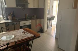 Crikvenica, Centar, 3- sobni apartman 80 m2 sa terasom., Crikvenica, Appartamento