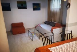 Crikvenica, Centar, 3- sobni apartman 80 m2 sa terasom., Crikvenica, Appartamento