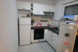 Crikvenica, 1S+DB, pogled, parking!, Crikvenica, Appartment