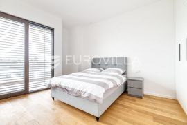 Zagreb, Maksimir ekskluzivan trosoban penthouse 100m2 + GPM PRVO USELJENJE, Zagreb, Διαμέρισμα