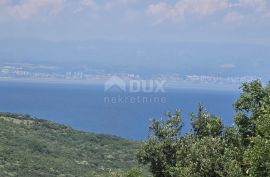 ISTRA, RABAC, OKOLICA - Građevinsko zemljište s prekrasnim pogledom na more, idealno za gradnju dvije vile, Labin, Γη