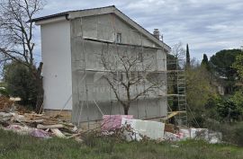 ISTRA, KRNICA - Kuća s bazenom u blizini mora, s velikom okućnicom, Marčana, Casa