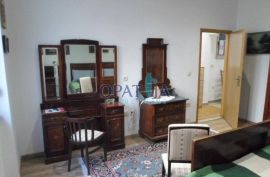 Opatija - blizina centra, 2 stana 65 i 31 m2, Opatija, Apartamento